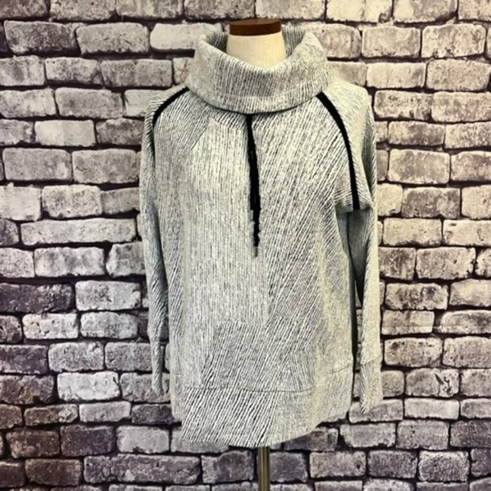 Kirkland Black & Ivory Cowlneck Top Size L